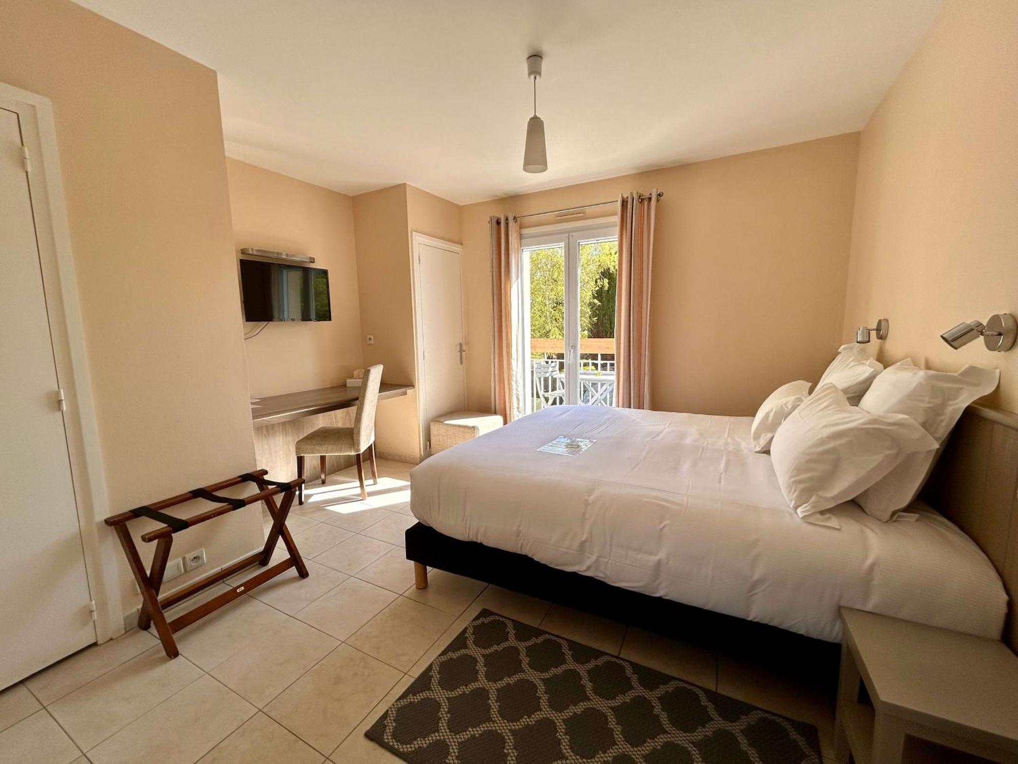 Brit Hotel Lannion-Perros Guirec Exterior foto