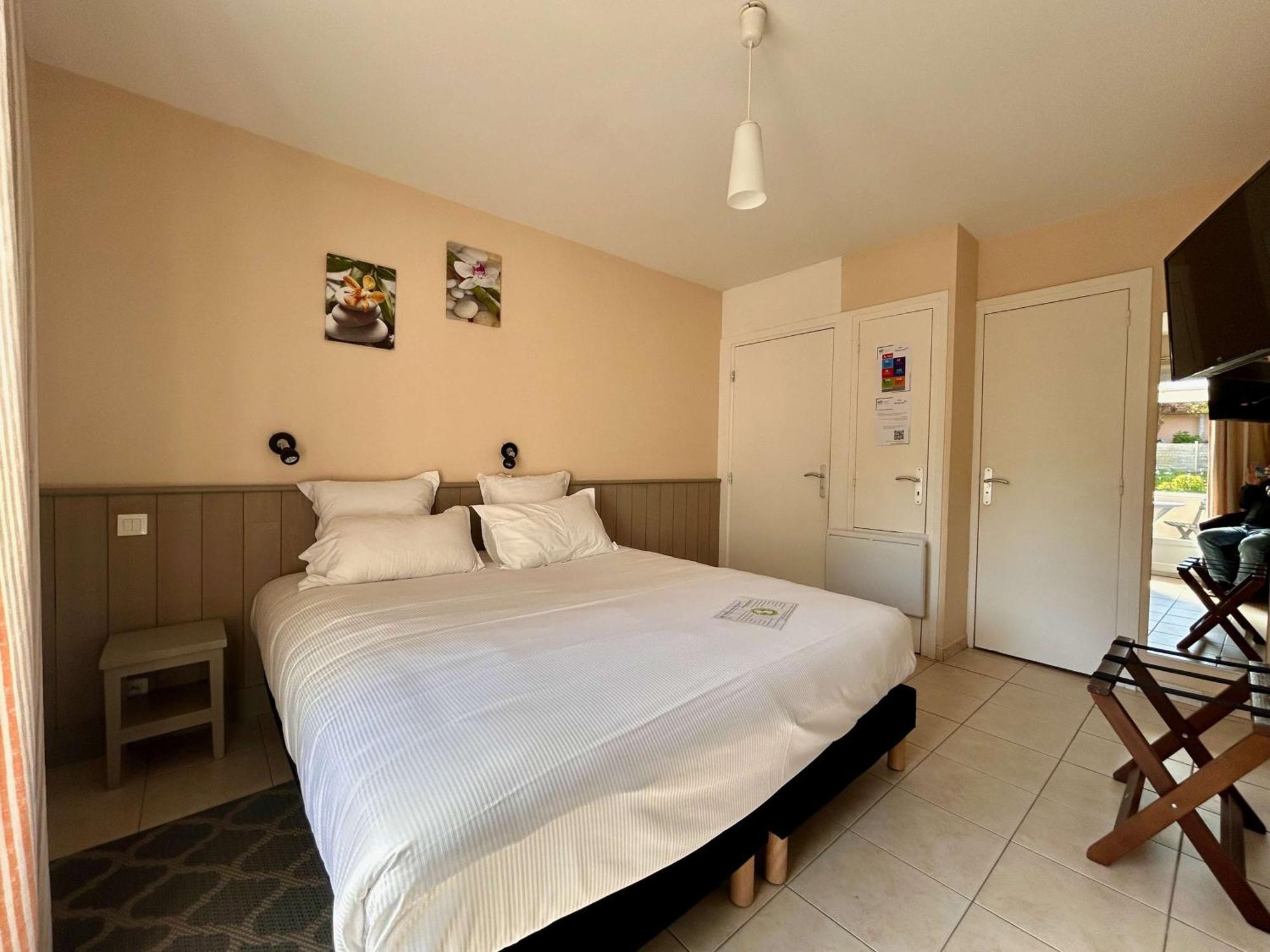 Brit Hotel Lannion-Perros Guirec Exterior foto